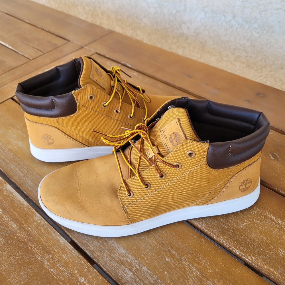 Men's Casual Timberland Mid-Top Sneakers in Wheat